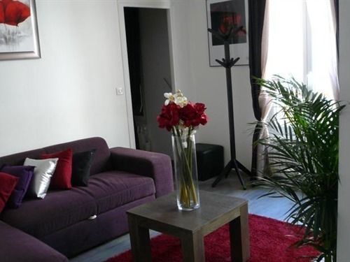 Loft Fraternite Hotel Баньоле Екстериор снимка